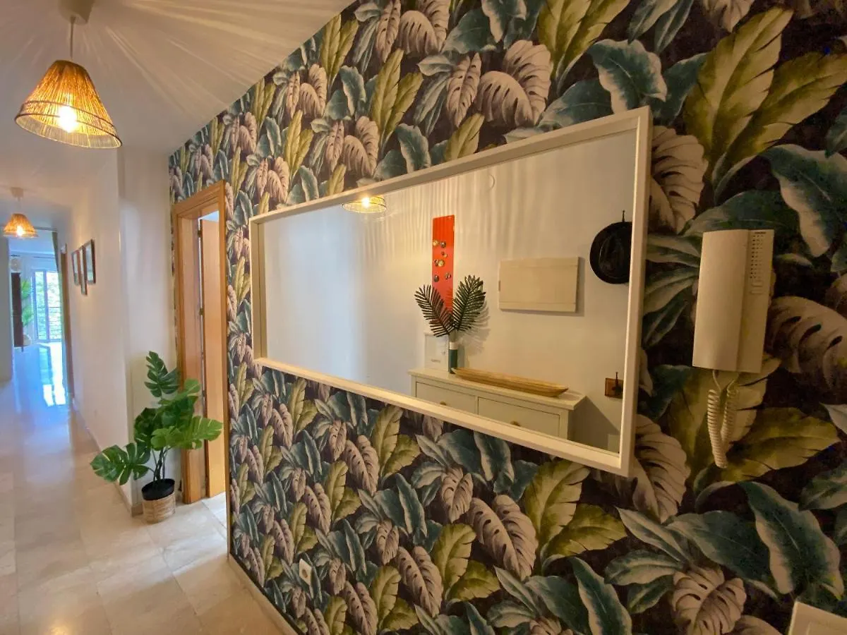 Lunaroom Center & Quiet Guesthouse Malaga