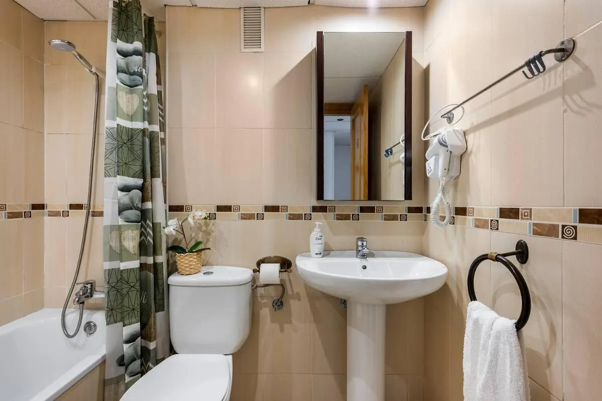 Lunaroom Center & Quiet Guesthouse Malaga