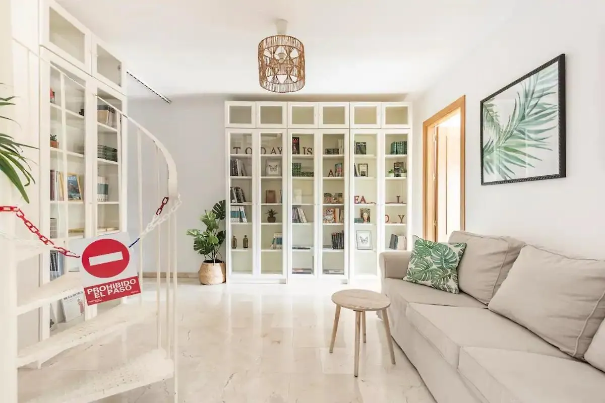 Lunaroom Center & Quiet Guesthouse Málaga Accommodatie bij particulieren